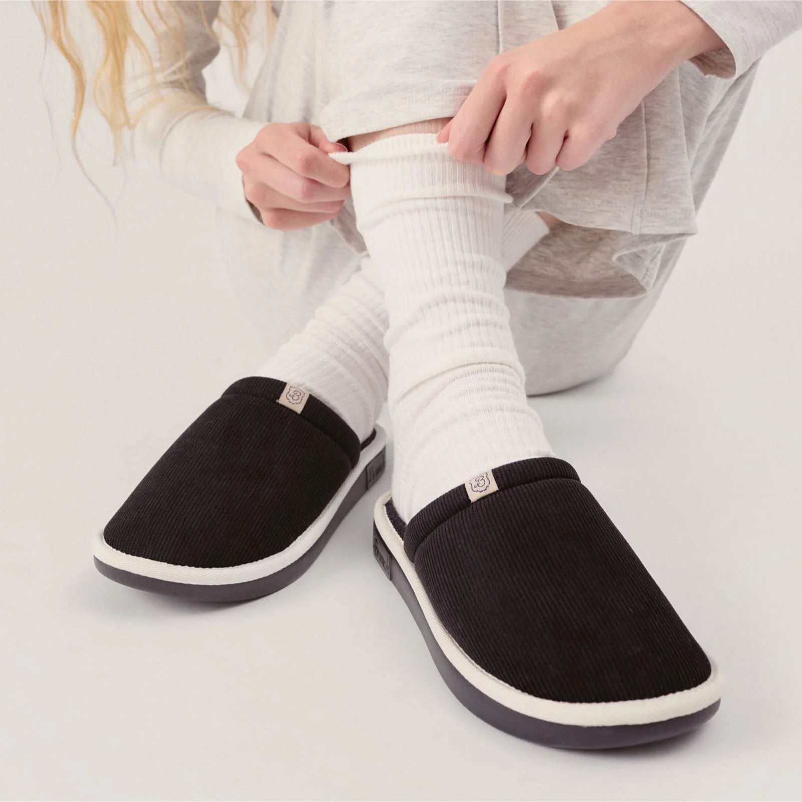 Essential - Black - Corduroy - Image 2